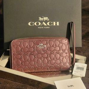 Coach Boxed Large Phone Wallet in Signature Leather NWB